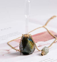 collar locket con diseño exclusivo