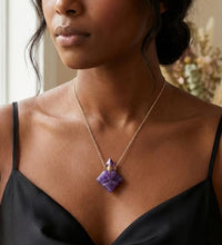 collares difusores con colgante elegante