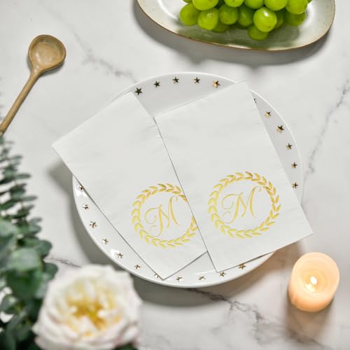 decoración elegante con servilletas para graduaciones