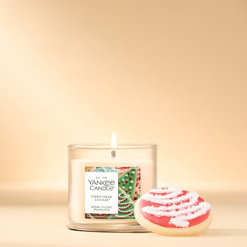 decoración navideña con vela