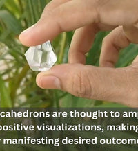 dodecaedro de cuarzo cristal natural para prácticas metafísicas