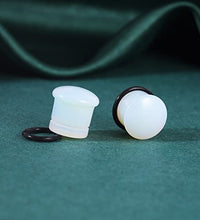 estilo punk con tapones de piedra