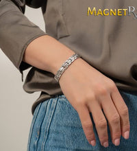 estilo y bienestar con pulsera
