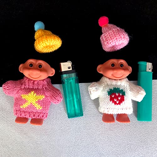 Funda de encendedor con suéter y gorra