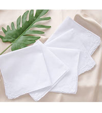pañuelos blancos que complementan cualquier atuendo