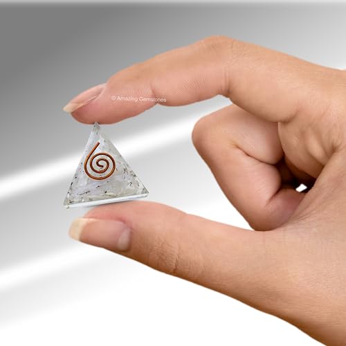 pirámide de cristales para energía positiva