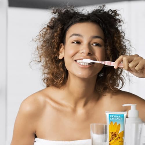 Pasta Dental Desert Essence con Árnica y Aceite de Árbol de Té – Sin Carragenina ni Flúor – Menta Invernal – Vegana, No GMO, Sin Gluten – 6.5 oz - imagen 2