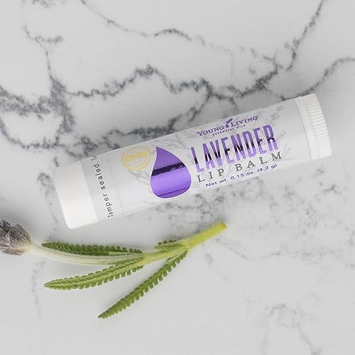 Bálsamo Labial de Lavanda Young Living - 0.15 oz - Aceites Esenciales, Suaviza Labios Secos, Hidratante y Natural, Cuidado Labial Hidratante - imagen 3