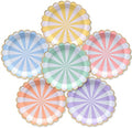 Platos de Papel Desechables Confettiville, 50 Piezas, Borde Ondulado en Foil Dorado, Rayas Pastel, 6 Colores, 9 Pulgadas - imagen 1