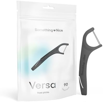 SOMETHING NICE Versa Palillos de Hilo Dental - Paquete de 90 con Sabor a Menta y Raspador de Lengua para Mayor Protección - imagen 1