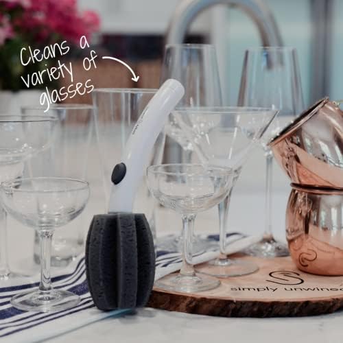 Simply Unwined | The WINE Brush – Esponja de limpieza para copas de vino con dispensador de jabón y cabeza reemplazable, limpia el borde y el tazón. - imagen 4
