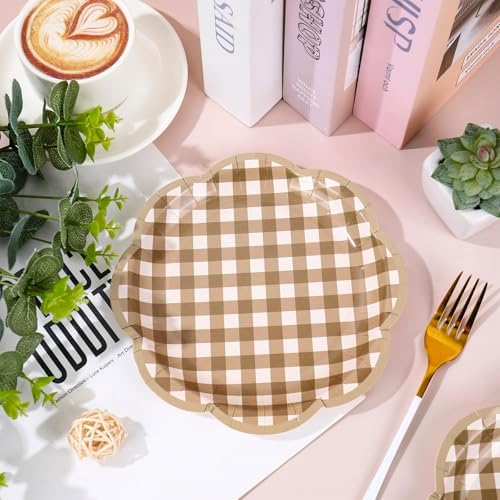 Platos Desechables Decorativos JarThenaAMCS de 7 Pulgadas, 60 Pcs en Gingham Marrón y Blanco para Cumpleaños y Baby Shower - imagen 3