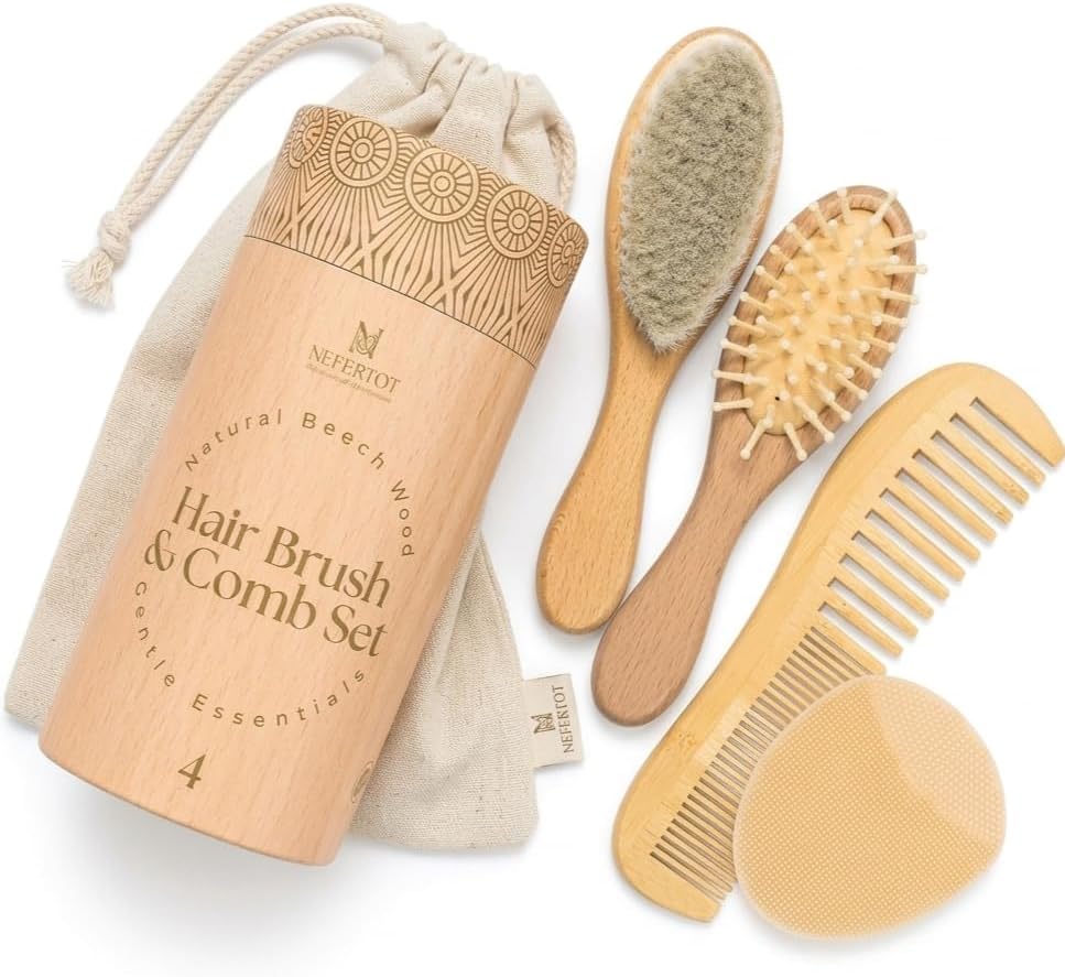 Kit de Cepillos para Bebé de Madera con Cepillo de Cabra, Cepillo para Costra, Masajeador de Cuero Cabelludo y Cepillo Suave | Set Neutro para Niños - imagen 1