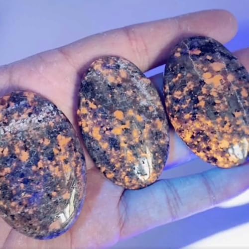 Piedra Tumbled Grande de Yooperlite Natural Brillante con Fluorescencia UV - Roca de Fuego Luminoso - imagen 3