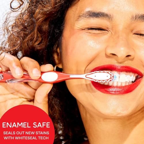 Pasta de Dientes Colgate Optic White High Impact White, Sabor Menta Fresca, 4 Oz, Paquete de 3 Tubos - imagen 4