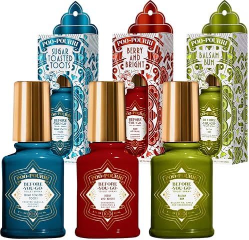 Poo-Pourri Spray para Inodoro, Set de Regalo Pack Holiday - Balsamo de Bayas y Brillo y Toots Azucarados, Incluye 3 Botellas de 2 Onzas - imagen 1
