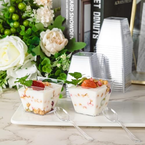 NZVCN 100 Piezas de Vasos Mini de Postre de 4 oz con Cucharas y Tapas, Bowls Transparentes Cuadrados para Aperitivos en Bodas y Fiestas - imagen 4
