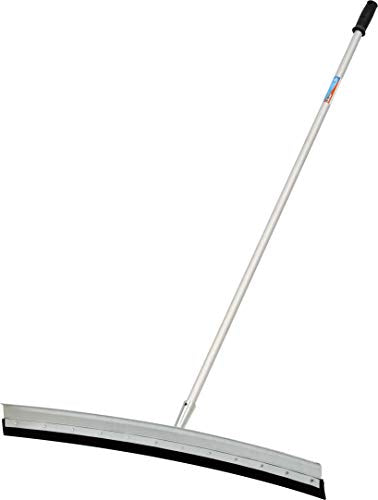 Kit Profesional Unger AquaDozer Max, Squeegee Curvado de 36” y Polo Doble de 48”, Limpiador de Cuchilla de Goma para Concreto y Asfalto - imagen 3