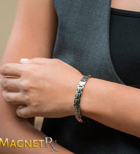 pulsera de titanio ajustable