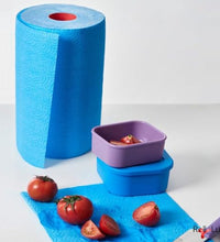 rollo de toallas de papel azul