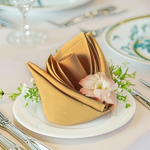 servilletas de tela doradas elegantes