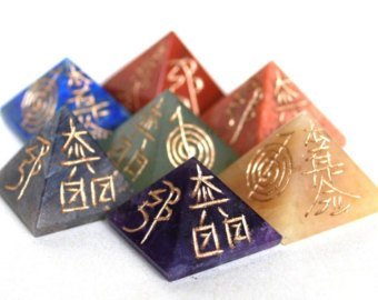set de cristales reiki para meditación